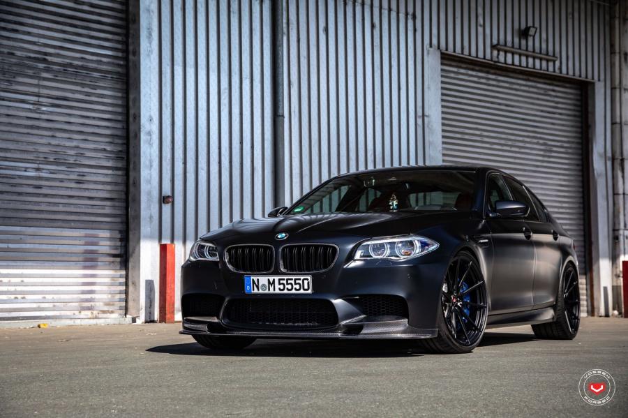  BMW M5 on Vossen Wheels (M-X2) 2019 года  (фото 9 из 25)